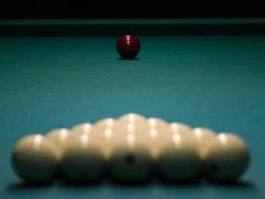 Joc 3d Billiard Piramid en línia