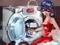 Joc LadyBug Washing Costumes en línia