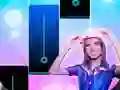 Joc Ana emilia Piano Tiles en línia