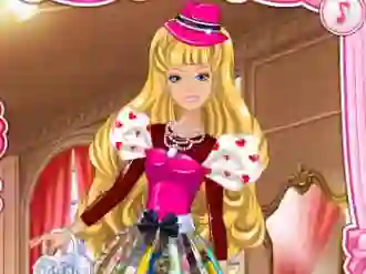 Joc Barbie's Valentine's Patchwork Dress en línia