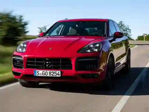 Joc 2020 Porsche Cayenne GTS Puzzle en línia
