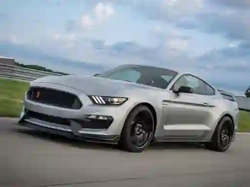 Joc Mustang Shelby Puzzle en línia