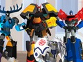 Joc Transformadors. Robots disfressats: la facció s'enfronta  en línia